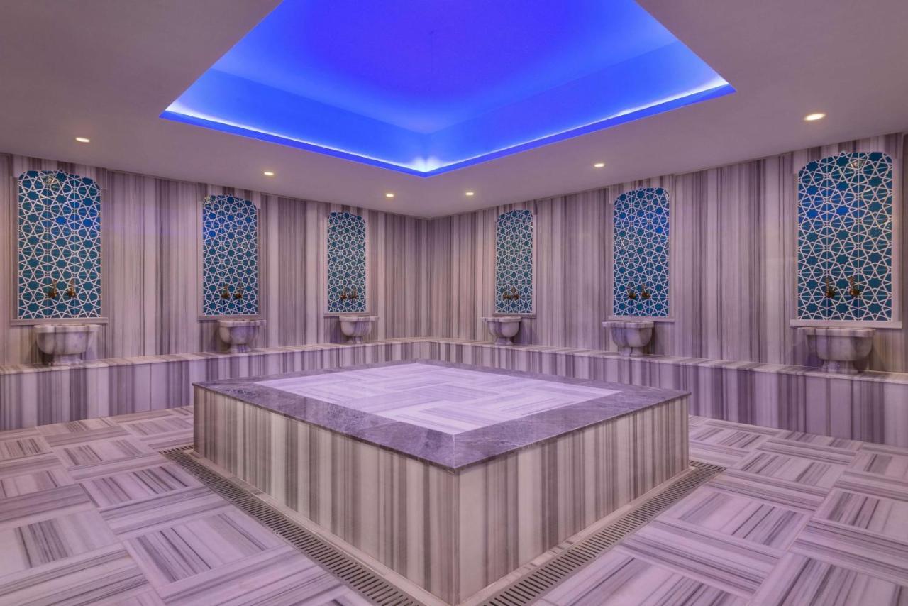 فندق Ramada By Wyndham Istanbul أجفا المظهر الخارجي الصورة