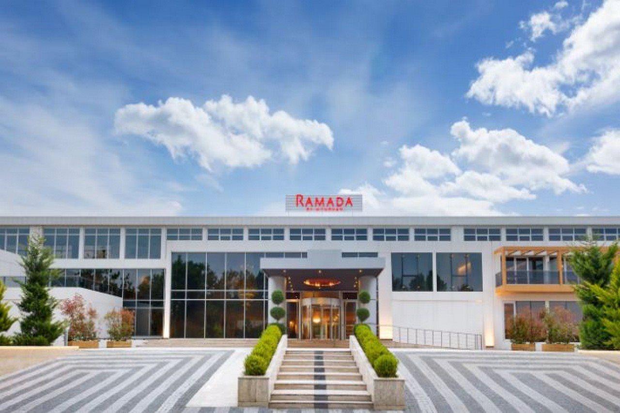 فندق Ramada By Wyndham Istanbul أجفا المظهر الخارجي الصورة