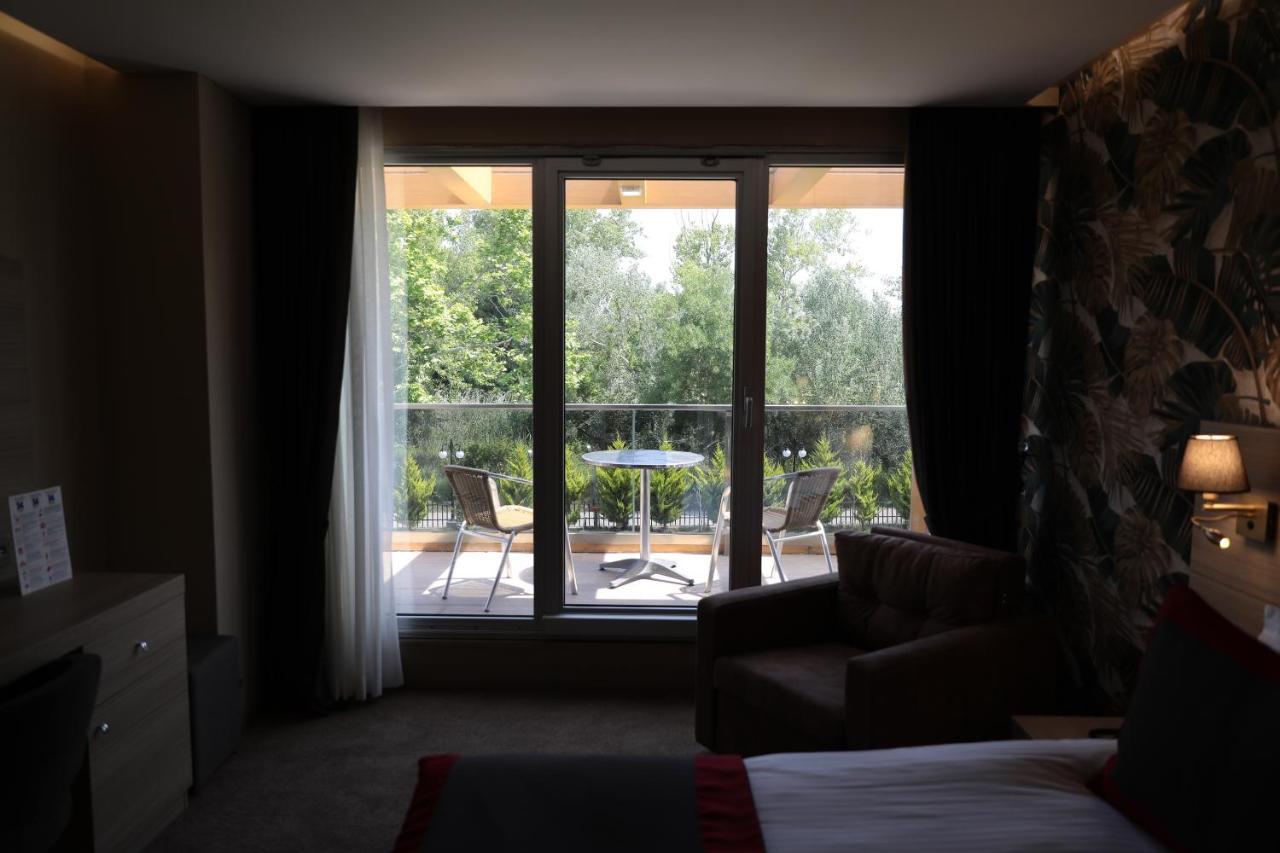 فندق Ramada By Wyndham Istanbul أجفا المظهر الخارجي الصورة